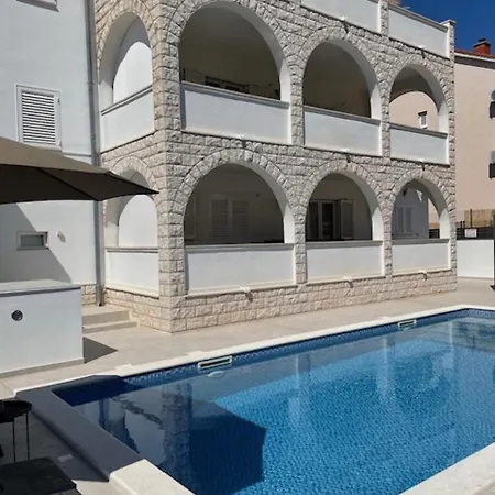 Appartamento Relax - Beautiful With Heated Saltwater Pool & Jacuzzi *
